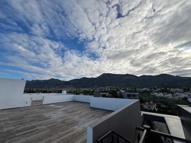 Wunderschönes luxuriöses 3+1-Penthouse mit privater Dachterrasse in Doğanköy, Kyrenia