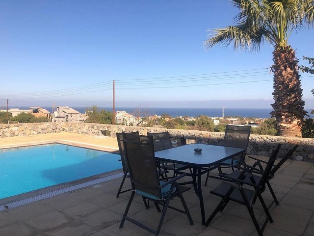 4 Bedroom luxury villa - private pool - sea and mountain views in Karsiyaka 