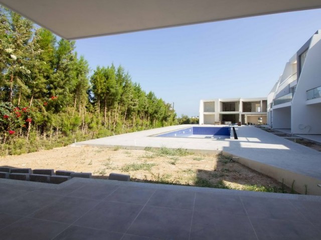 2+1-Wohnung im Erdgeschoss mit Bergblick und Gemeinschaftspool in Doğanköy, Kyrenia