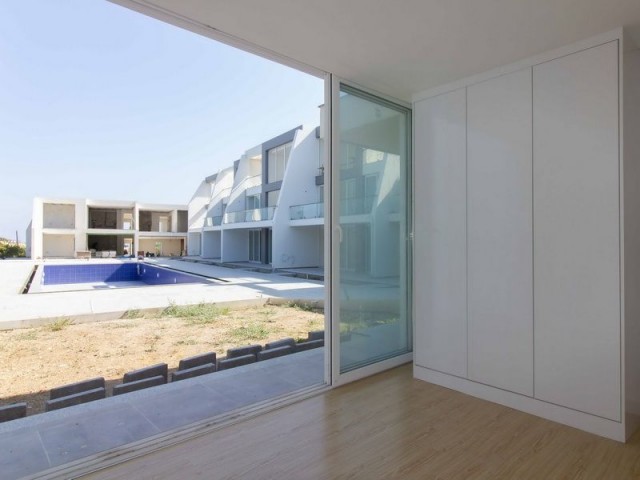 2+1-Wohnung im Erdgeschoss mit Bergblick und Gemeinschaftspool in Doğanköy, Kyrenia