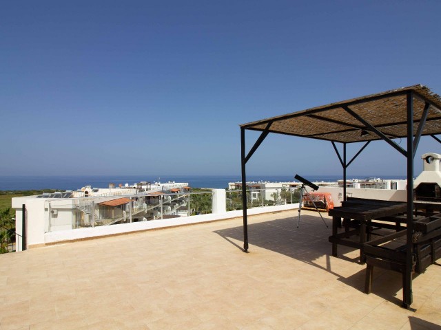 Furnished Apartment With 2+1 Private Roof Terrace Within Walking Distance To The Sea In Tatlısu