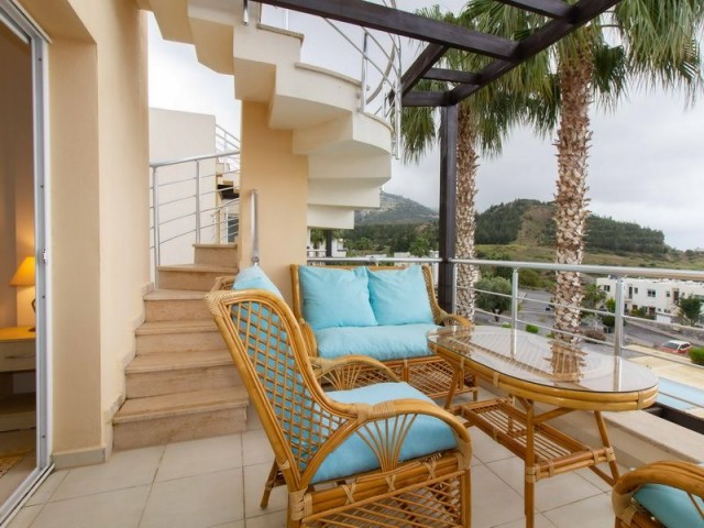 Stunning resale 3 bedroom penthouse apartment + Olympic sized communal pool + fully furnished + white goods + roof terrace + sea and mountain views