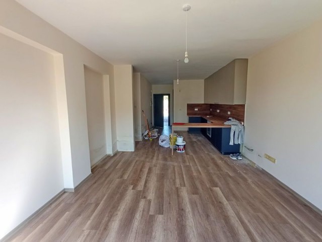 Schöne 3-Zimmer-Erdgeschosswohnung + Landschaftsgärten + Wege am Meer + Pools + Fitnessstudio + Gehentfernung zum Strand + Eigentumsurkunde im Namen des Eigentümers, Mehrwertsteuer bezahlt