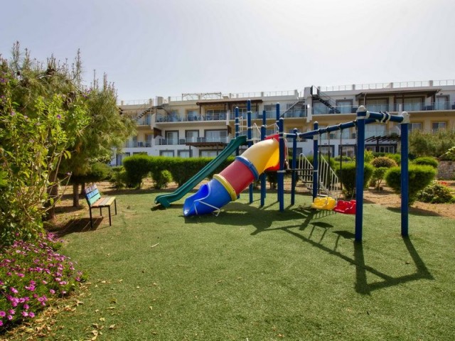 Lovely 3 Bedroom ground floor apartment + landscaped gardens + seaside paths + pools + gym + walking distance to the beach Title deed in the owner’s name, VAT paid