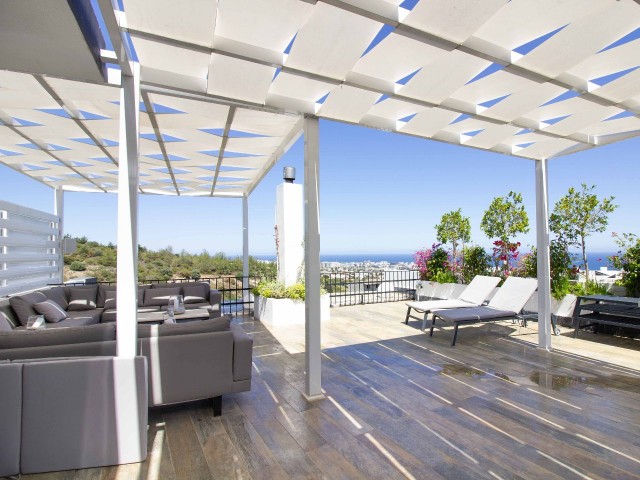 Sea View Luxury 2+1 Penthouse Apartment With Private Roof Terrace In Bellapais