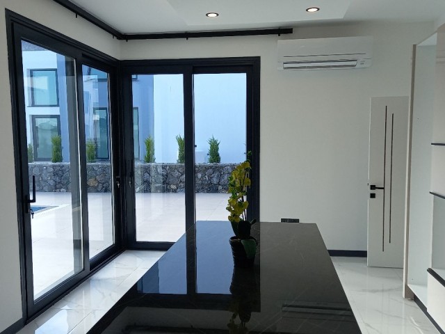 3 Bedroom Luxury and Modern Seafront Villa In Karşıyaka