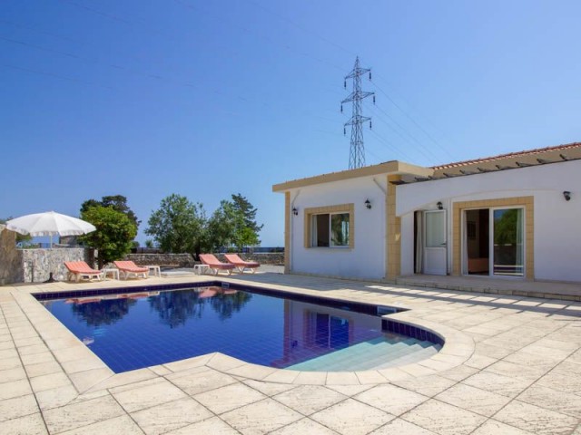 Bungalow Kaufen in Bellapais, Kyrenia