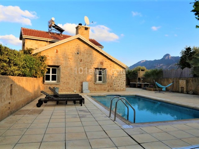 Villa For Sale in Çatalköy, Kyrenia