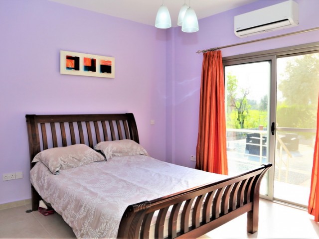 Bungalow For Sale in Çatalköy, Kyrenia