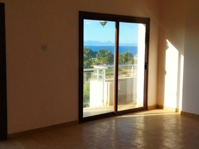 Famagusta gulseren area sea view penthause for sale 3+1 