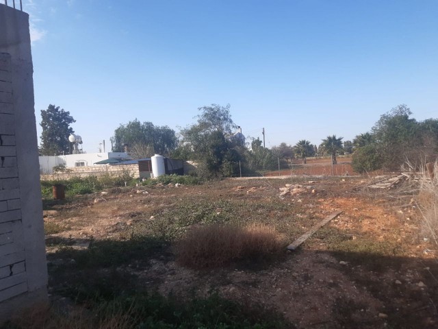 175m2 half construction under construction within 1 donum of land in Mormenekse  ** 