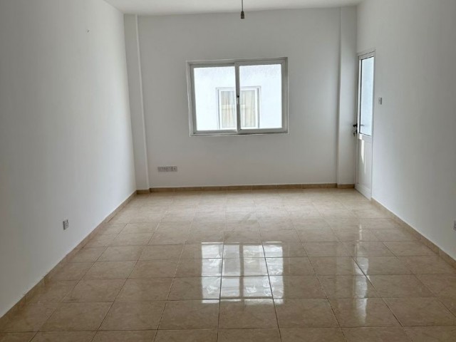 3+1 flat with elevator in the center of Famagusta