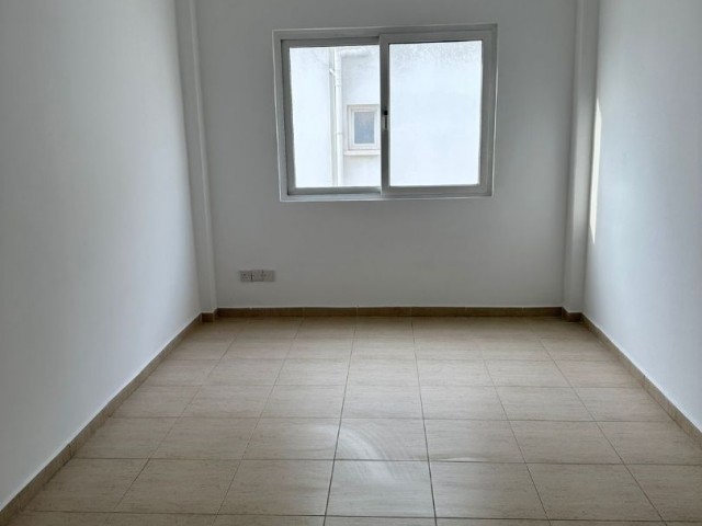 3+1 flat with elevator in the center of Famagusta