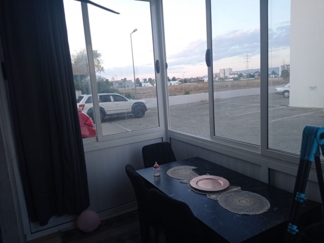 3 years old 3+1 spacious ground floor flat in Yeniboğaziçi, 1 km away from the sea