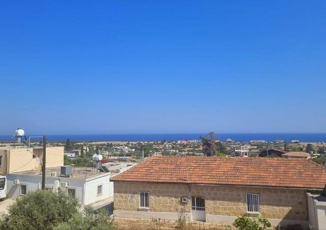 2 BED BUNGALOW ON 1000 m2 PLOT WITH BEAUTIFUL SEAVIEWS