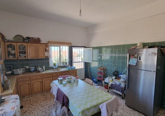 2 BED BUNGALOW ON 1000 m2 PLOT WITH BEAUTIFUL SEAVIEWS