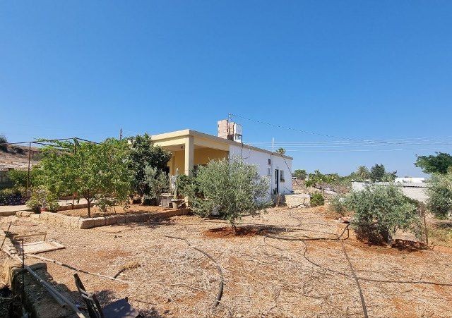 2 BED BUNGALOW ON 1000 m2 PLOT WITH BEAUTIFUL SEAVIEWS