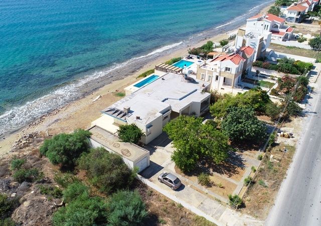 PRE 74 TURKISH TITLE DEED, ON THE BEACH WITH A PRIVATE POOL, 3 BEDROOM BUNGALOW IN BOGAZ