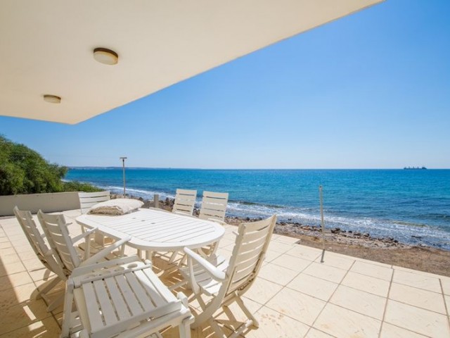 PRE 74 TURKISH TITLE DEED, ON THE BEACH WITH A PRIVATE POOL, 3 BEDROOM BUNGALOW IN BOGAZ