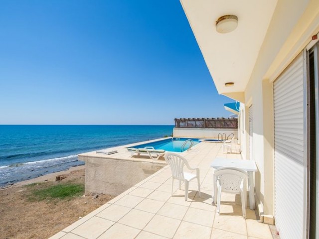 PRE 74 TURKISH TITLE DEED, ON THE BEACH WITH A PRIVATE POOL, 3 BEDROOM BUNGALOW IN BOGAZ
