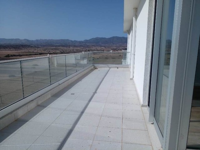 AMAZING VIEWS 3 BEDROOM PENTHOUSE ON THE 14TH FLOOR WITH UNINTERRUPTED SEA VIEWS ON 5* RESORT - BOGAZ