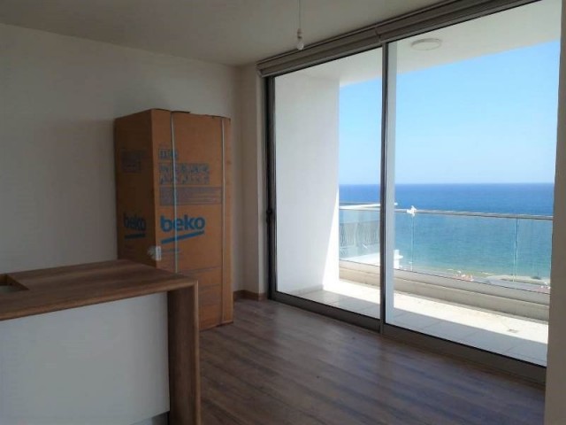 AMAZING VIEWS 3 BEDROOM PENTHOUSE ON THE 14TH FLOOR WITH UNINTERRUPTED SEA VIEWS ON 5* RESORT - BOGAZ