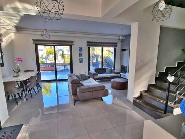 COMMUNAL POOL, PRIVATE ROOF TERRACE & CLOSE TO THE BEACH. AN ULTRA MODERN 3 BED, 3 BATH VILLA IN YENI BOGAZICI