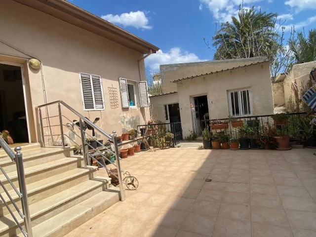 1-BETT-BUNGALOW IN DER ALTSTADT / FAMAGUSTA