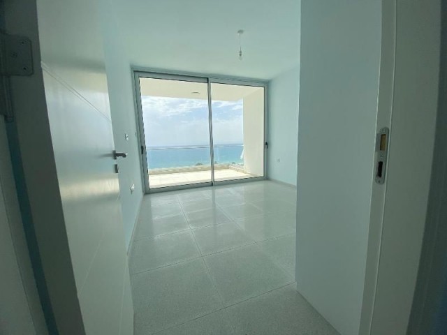 AMAZING VIEWS 1 BEDROOM APARTMENT ON THE 11th FLOOR WITH SEA VIEWS ON 5* RESORT - BOGAZ