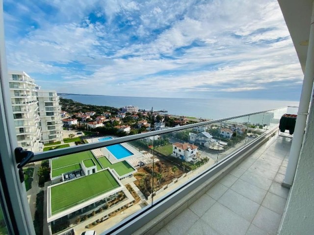 AMAZING VIEWS 3 BEDROOM PENTHOUSE ON THE 10TH FLOOR WITH UNINTERRUPTED SEA VIEWS ON 5* RESORT - BOGAZ