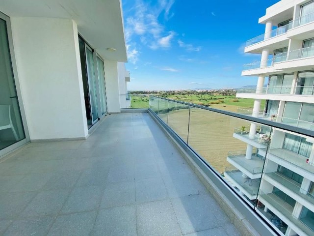 AMAZING VIEWS 3 BEDROOM PENTHOUSE ON THE 10TH FLOOR WITH UNINTERRUPTED SEA VIEWS ON 5* RESORT - BOGAZ