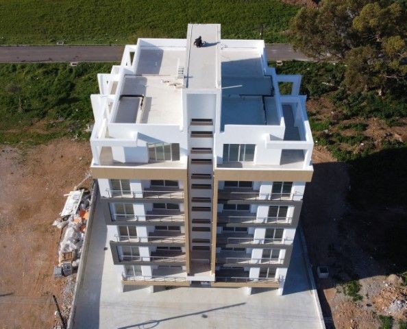 PENTHOUSE MIT 2 SCHLAFZIMMERN UND PRIVATER TERRASSE-FAMAGUSTA