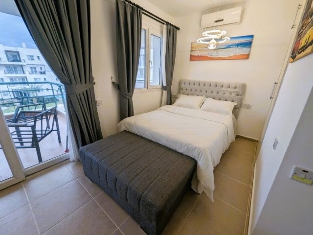 STUDIO APARTMENT WITH PRE 74 TURKISH TITLE DEEDS IN A BEACHFRONT COMPLEX