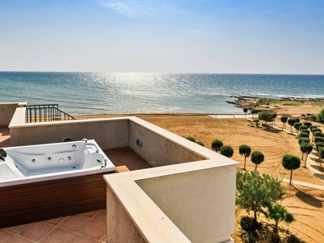 BEACHFRONT, PRIVATE ROOF TERRACE WITH JACUZZI AND ONSITE AMENITIES,  3 BED PENTHOUSE, BAFRA