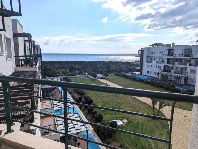 3-SCHLAF-PENTHOUSE AM STRAND MIT PRIVATER DACHTERRASSE, JACUZZI UND Annehmlichkeiten vor Ort – BAFRA