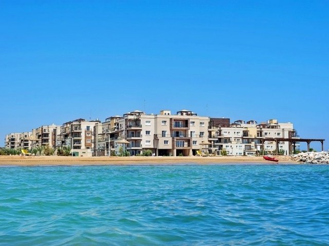 2 BED PENTHOUSE ON A SEAFRONT RESORT WITH PRIVATE ROOF TERRACE, JACUZZI AND ONSITE AMENITIES - BAFRA