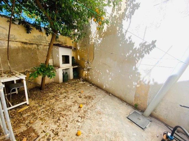 4 BED TRADITIONAL OLD VILLA IN  WALLED CITY – FAMAGUSTA (NEEDS TLC)