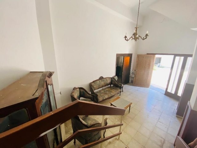 4 BED TRADITIONAL OLD VILLA IN WALLED CITY – FAMAGUSTA (NEEDS TLC)