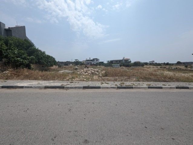 525m2 OF BUILDING PLOT IN THE SERENE OF BEAUTIFUL VILLAGE  YEDIKONUK 