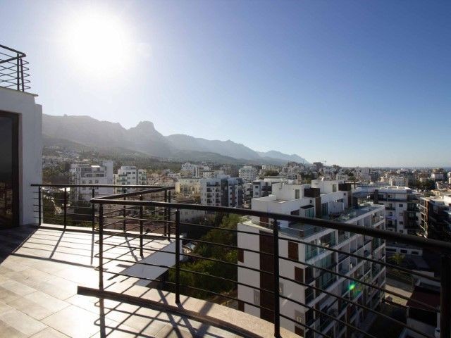 KYRENIA LUXUS TOWER 3-SCHLAFZIMMER-PENTHOUSE MIT 84 MONATE ZINSFREIE ZAHLUNGEN