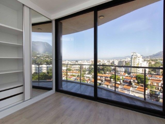 KYRENIA LUXUS TOWER 3-SCHLAFZIMMER-PENTHOUSE MIT 84 MONATE ZINSFREIE ZAHLUNGEN