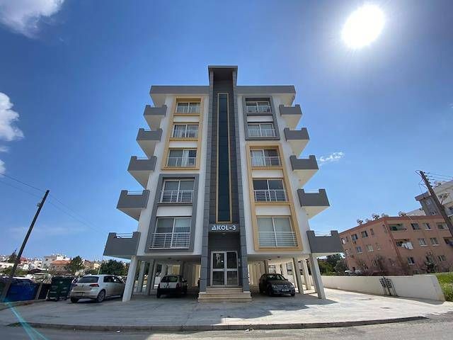 ATEMBERAUBENDE 3-ZIMMER-WOHNUNG IM STADTZENTRUM IN FAMAGUSTA