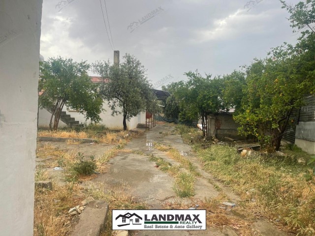  KIBRIS GAZİMAGUSA DÖRTYOL BÖLGESINDE, 1 DÖNÜM 400 AYAKKARE ARAZİ İÇERİSİNDE TAMAMEN MÜSTAKİL 3+1 VE 2+1 SATILIK İKİ ADET EV.     İN 1 DETACHED 400 square feet of land, TWO HOUSES FOR SALE COMPLETELY DETACHED 3+1 and 2+1 İN DÖRTYOL DİSTRİCT OF FAMAGUSTA CİTY, NORTH CYPRUS. 