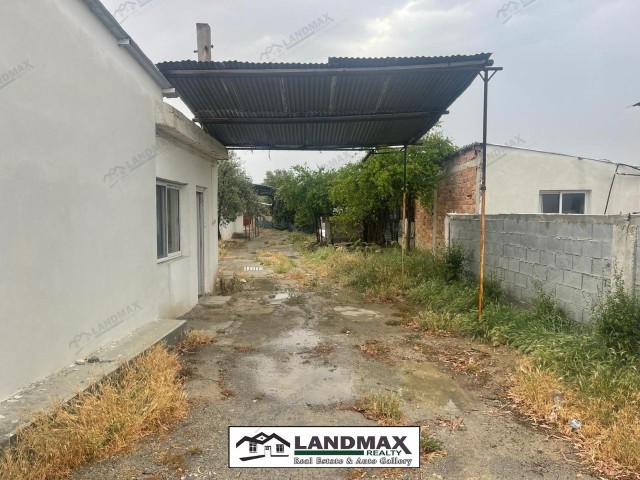  KIBRIS GAZİMAGUSA DÖRTYOL BÖLGESINDE, 1 DÖNÜM 400 AYAKKARE ARAZİ İÇERİSİNDE TAMAMEN MÜSTAKİL 3+1 VE 2+1 SATILIK İKİ ADET EV.     İN 1 DETACHED 400 square feet of land, TWO HOUSES FOR SALE COMPLETELY DETACHED 3+1 and 2+1 İN DÖRTYOL DİSTRİCT OF FAMAGUSTA CİTY, NORTH CYPRUS. 