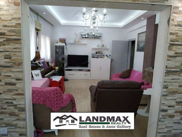 FAMAGUSTA YENIBOĞAZİÇİ EINFAMILIENHAUS ZU VERKAUFEN