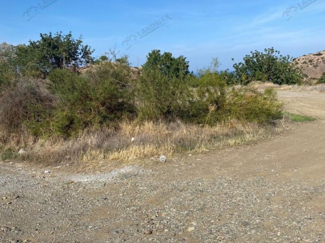 NORTH CYPRUS: LAND FOR SALE IN LEFKE BADEMLİ VILLAGE SUITABLE FOR PLOT CONSTRUCTION