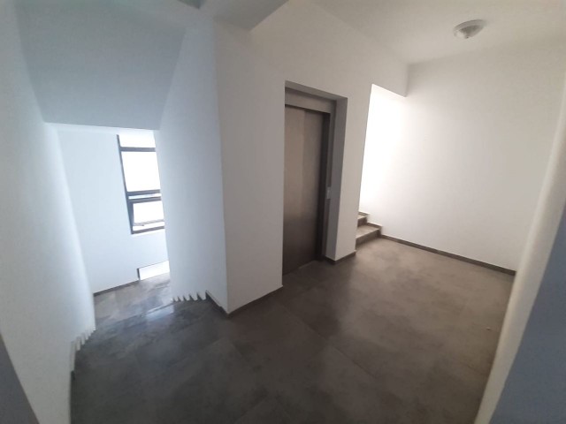 2+1 APARTMENT FOR SALE IN CENTRAL LOCATION