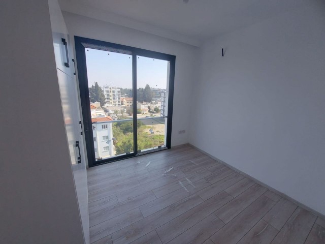 FLAT FOR SALE ON 6TH FLOOR