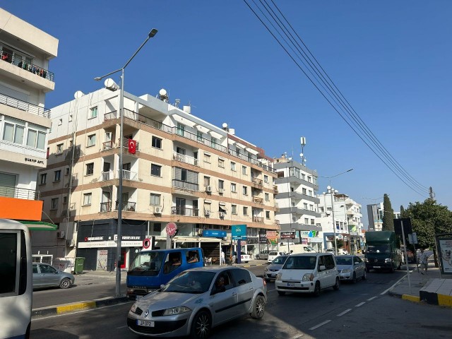 3+1 WOHNUNG AUF DER STRAßE ZU VERKAUFEN