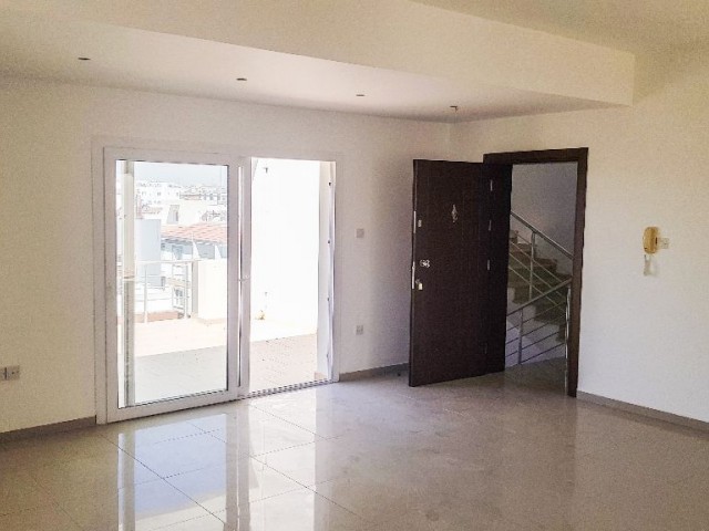 ZERO 3 +1 PENTHOUSE FOR SALE IN MITREELI, NICOSIA FROM THE OWNER ** 